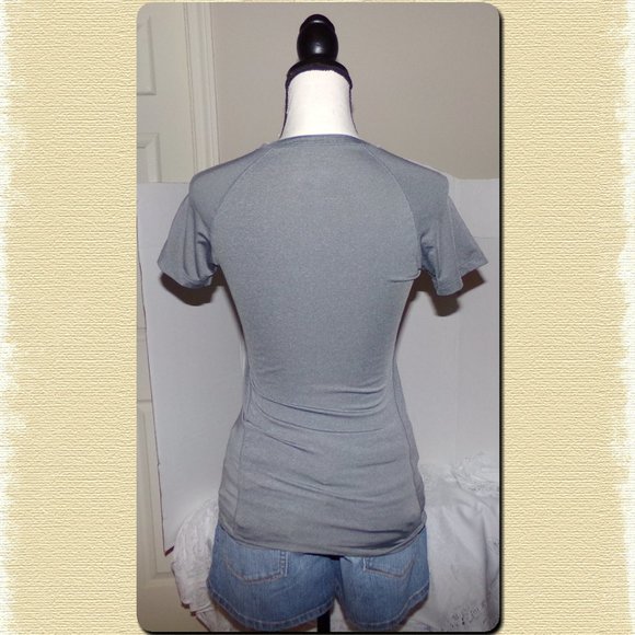 BOGO! Nike Dri-Fit V-Neck Tee Shirt {L11} - Picture 3 of 4